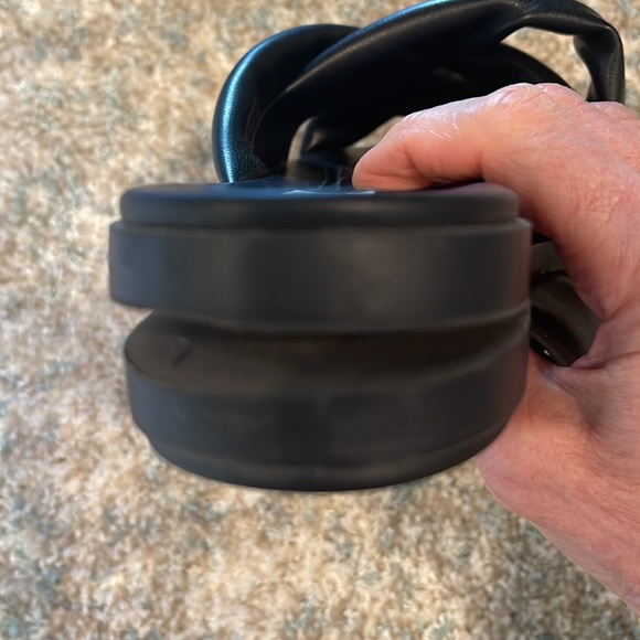 Great condition. Soft and comfortable - Picture 3 of 4